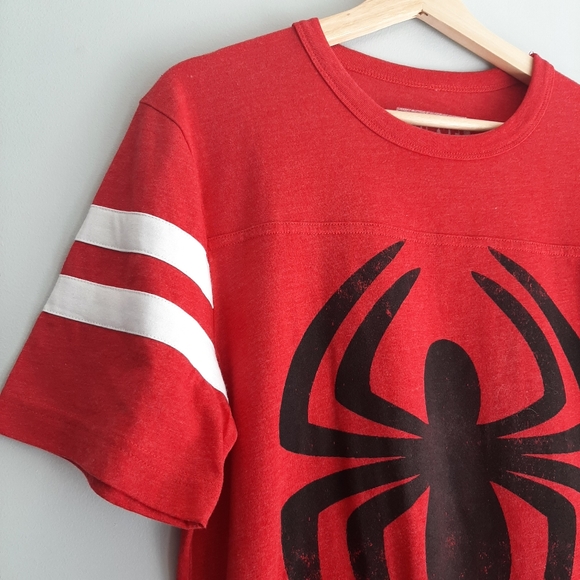 🍒 MARVEL Spiderman T-Shirt Red Mens Short Sleeve Crewneck Top Large Spider Sz M - Picture 2 of 10